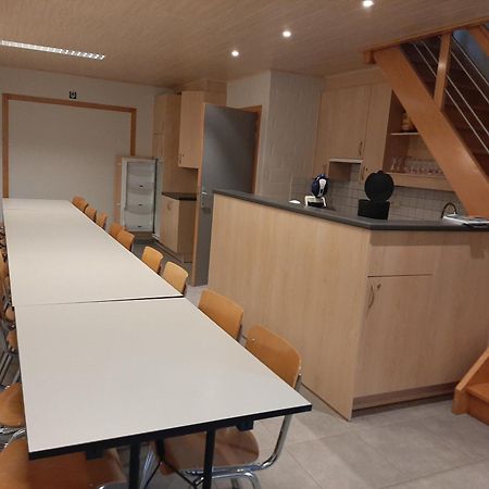 De Meiboom Vakantiehoeve Tot 21 Pers Langemark 외부 사진