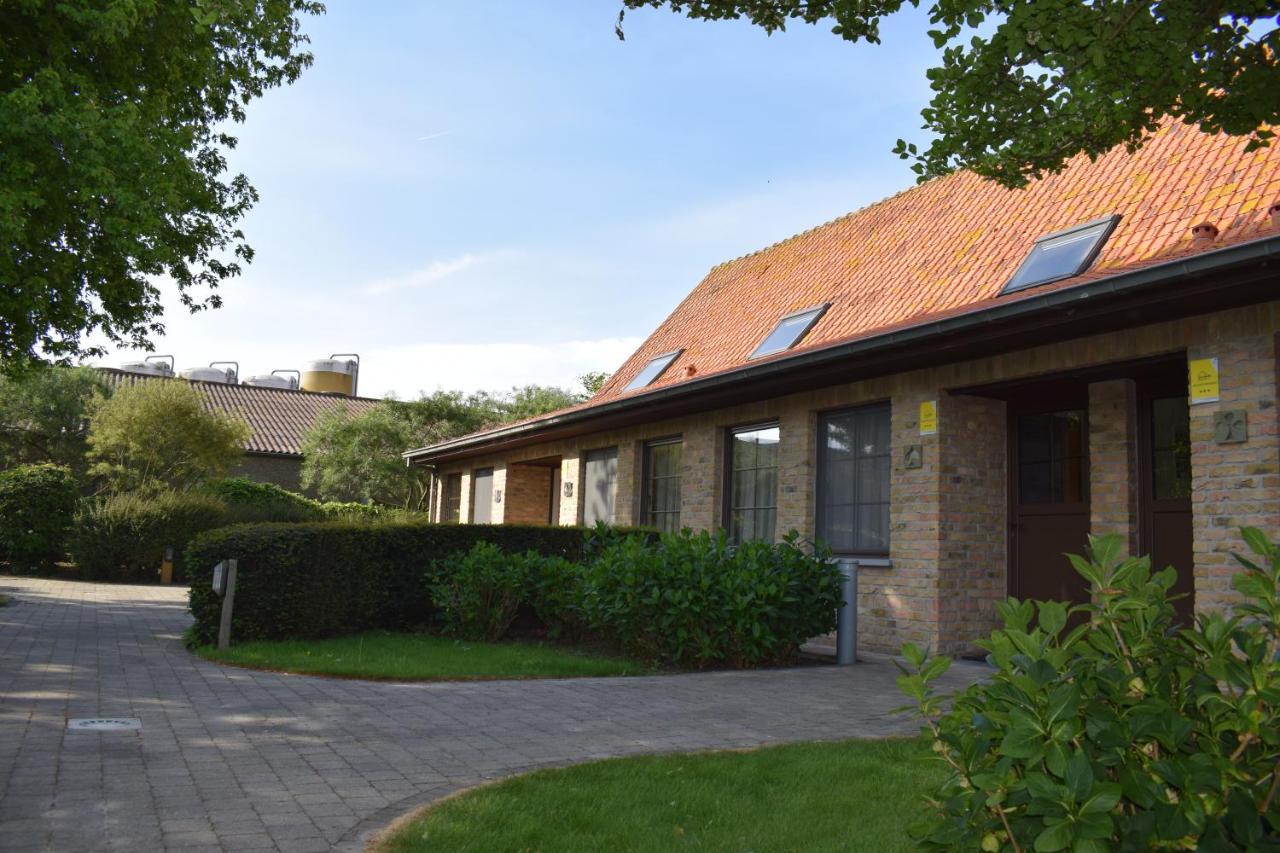 De Meiboom Vakantiehoeve Tot 21 Pers Langemark 외부 사진